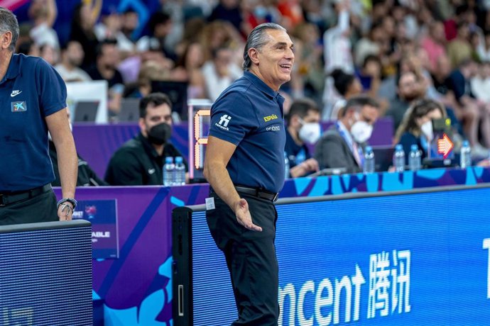 Sergio Scariolo durante el partido ante Georgia del Eurobasket 2022