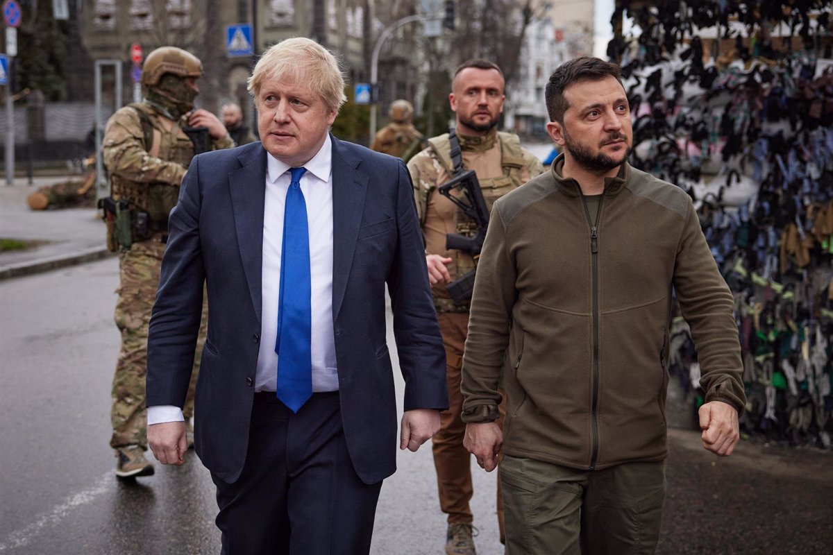 Ukraine/England.- Zelensky praises Johnson before British ‘premier’ leaves Downing Street