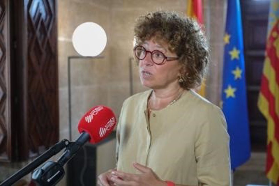 La consellera de Innovación, Universidades, Ciencia y Sociedad Digital, Josefina Bueno