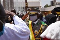 En libertad tres de los 49 militares marfileños retenidos en Malí