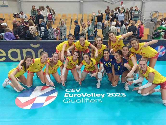 España derrota a Letonia y asegura su clasificación para el próximo Europeo de voleibol