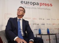 Feijóo pide rebajar el IVA de luz y gas todo el invierno en un plan que enviará esta semana a Moncloa