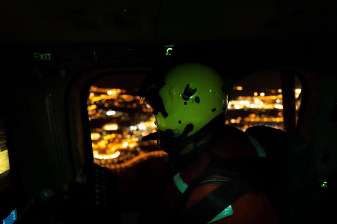 Dispositivo de búsqueda de la bañista desaparecida en el mar de Barcelona