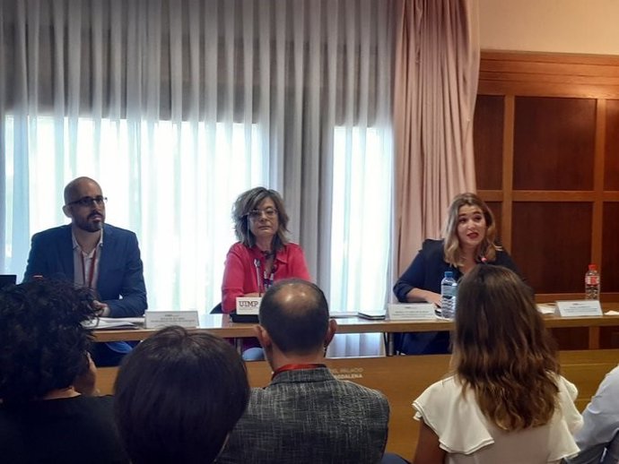 Los secretarios de Estado de Derechos Sociales e Igualdad en la Inauguración  del curso sobre cuidados de la UIMP