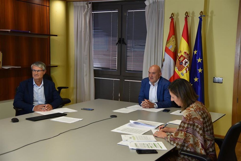 Carnero, durante la reunión de la Comisión de Ética Pública.