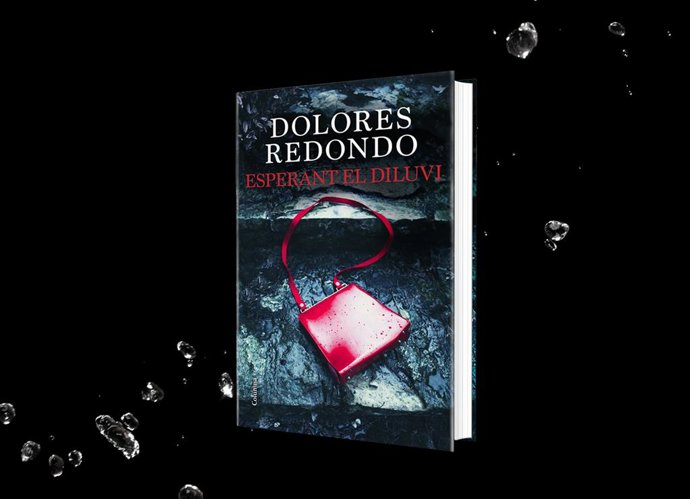La novella 'Esperant el diluvi' de Dolores Redondo