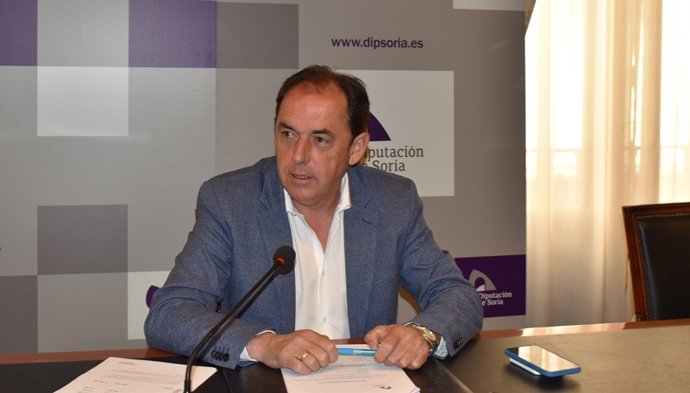 El presidente Benito Serrano.