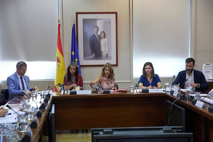 Archivo - (I-D) El delegado del Gobierno, José Miñones; la secretaria de Estado de Transportes, Isabel Pardo; la ministra de Transportes, Movilidad y Agenda Urbana, Raquel Sánchez y la secretaria general de Transportes y Movilidad, María José Rallo, dur
