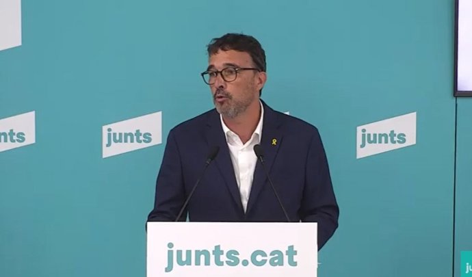El portavoz de Junts, Josep Rius, en rueda de prensa
