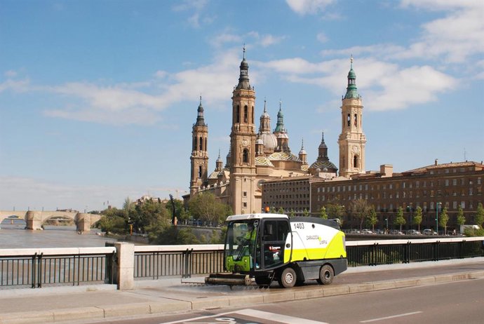 Limpieza viaria en Zaragoza.