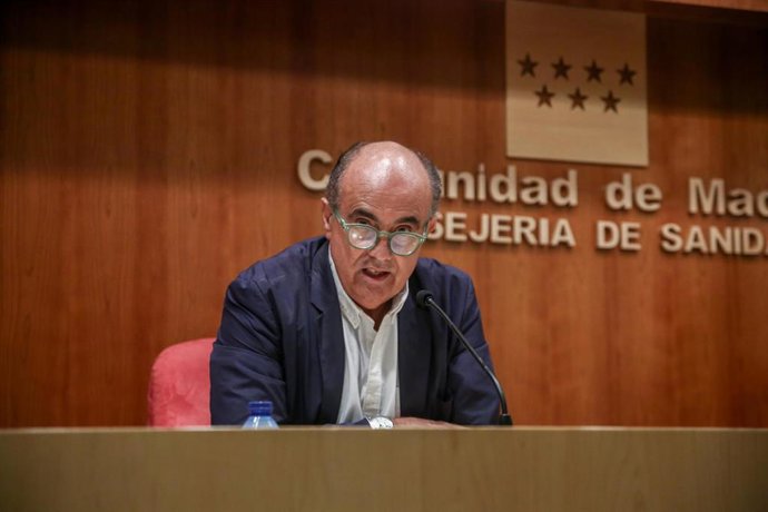 Archivo - El viceconsejero de Asistencia Sanitaria y Salud Pública de la Comunidad, Antonio Zapatero