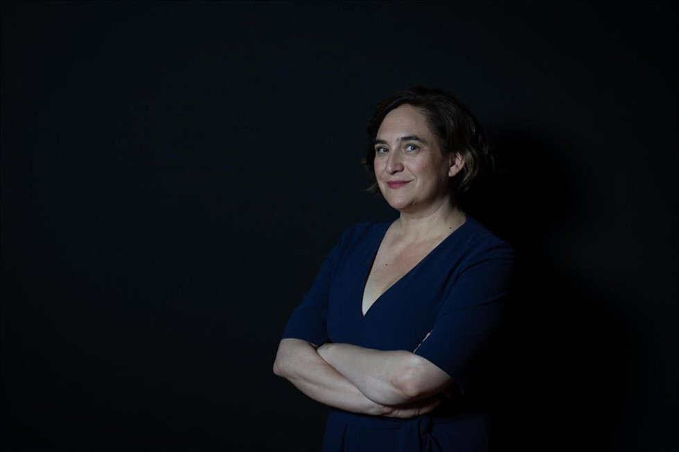 Archivo - La alcaldesa de Barcelona, Ada Colau, posa para Europa Press, en el Ayuntamiento de Barcelona, a 28 de julio de 2022, en Barcelona, Cataluña (España). 