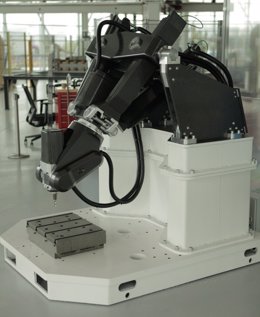 Parallel kinematic machining robot