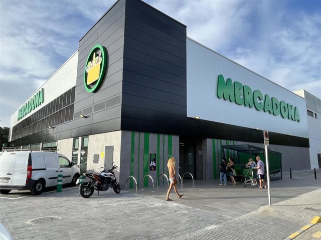 Exterior del supermercado Mercadona en Es Rafal (Palma).