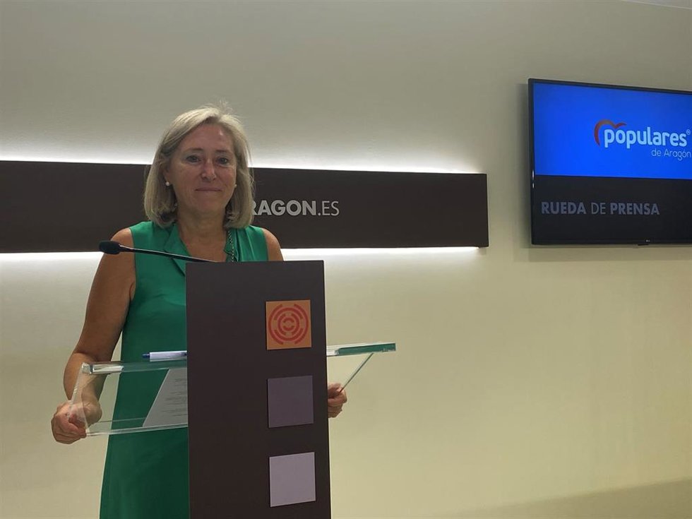 La parlamentaria del PP Aragón Pilar Cortés.