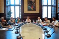 El Parlament mantiene a los asesores de Borrs a la espera de un acuerdo para resolver su situación