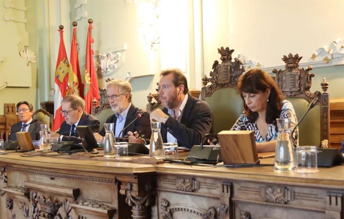 Foto del Ayumtamiento de Valladolid del Gobierno municipal durante la celebración del Pleno de este martes, 6 de septiembre.