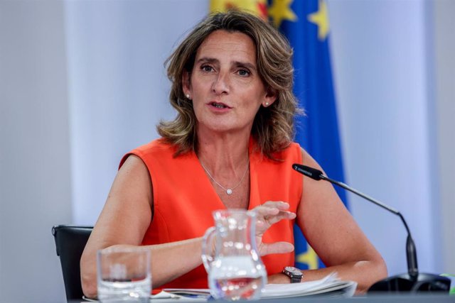 La vicepresidenta tercera y ministra para la Transición Ecológica, Teresa Ribera, en una rueda de prensa, en La Moncloa, a 6 de septiembre de 2022, en Madrid (España).