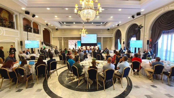 Aehcos reúne en un foro a empresas y hoteleros para mejorar eficiencia energética y sostenibilidad del sector