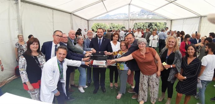 Acto de colocación  de la primera piedrade la  ampliación del hospital de Cabueñes, en Gijón