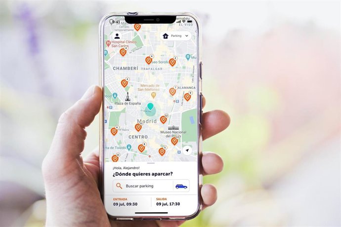 Archivo - Parclick, la app de reserva online de aparcamiento