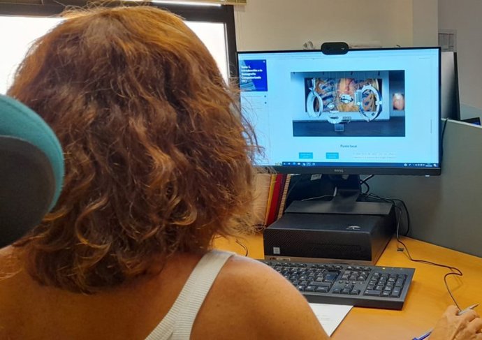 [Medios.Sevilla.Csalud] Np Andalucía Forma A Más De 2.000 Profesionales En El Uso De Los Nuevos Equipos De Tomografía Computarizada