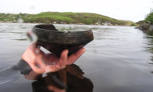 Una de las primeras ollas que se descubrió, un Unstan Bowl de Loch Arnish.