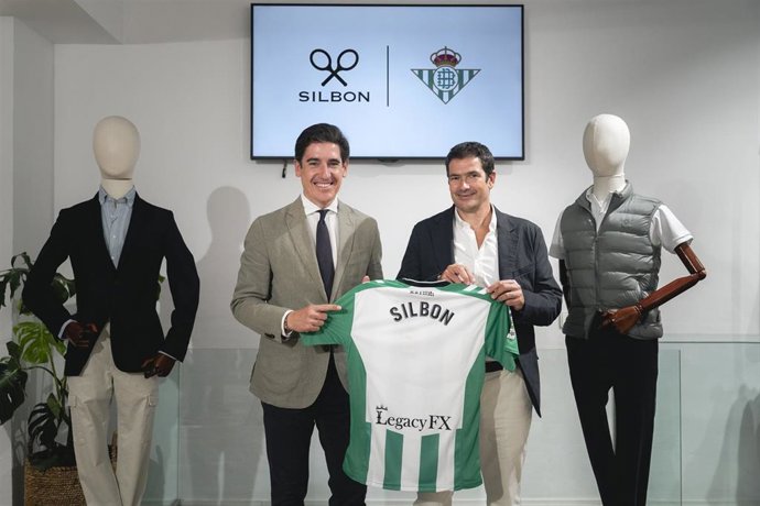 Pablo López, CEO de Silbon y Ramón Alarcón,director general de Negocio del Real Betis.
