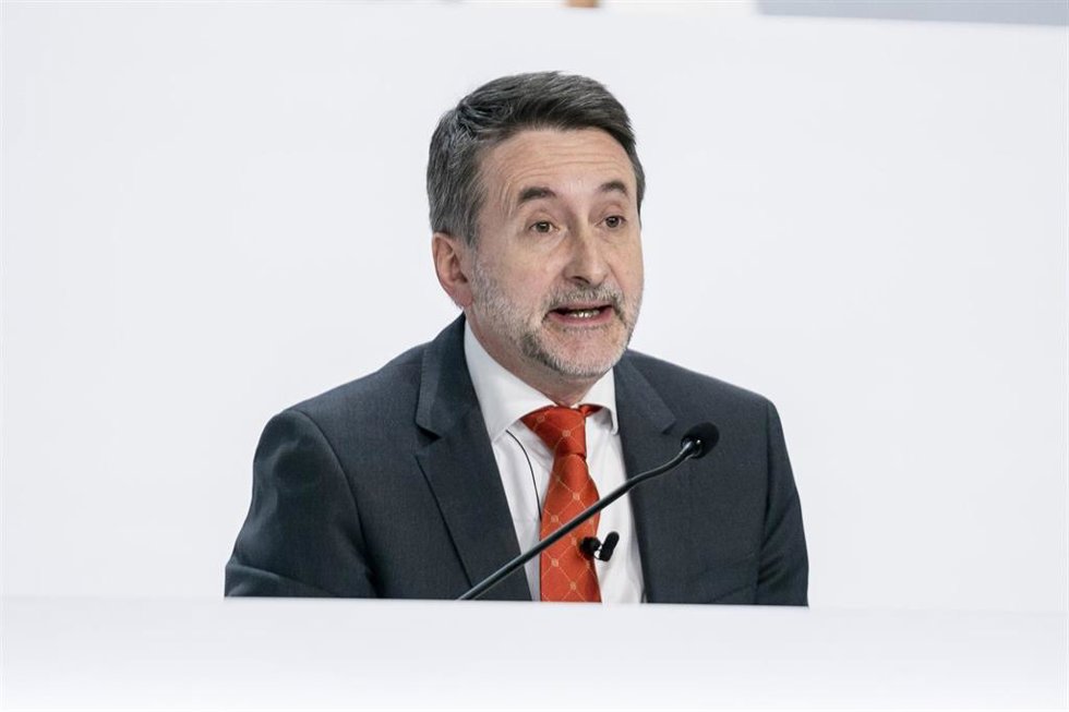 Archivo - El consejero delegado de Repsol, Josu Jon Imaz, interviene durante la Junta General de Accionistas de Repsol