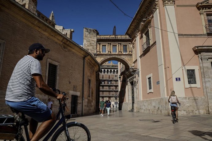 Rehabilitación de la pasarela que une la Basílica con la Catedral. Museo Mariano de la Basílica.