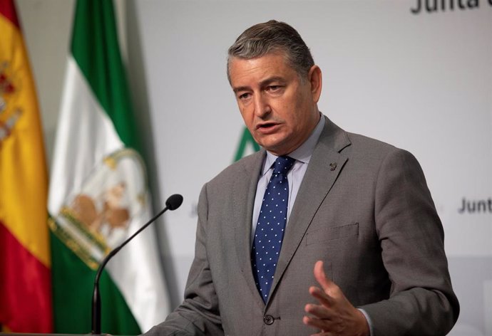 El consejero de la Presidencia, Interior, Diálogo Social y Simplificación Administrativa, Antonio Sanz, durante  la rueda de prensa tras la reunión del consejo de Gobierno. A 07 de septiembre de 2022, en Sevilla (Andalucía, España).