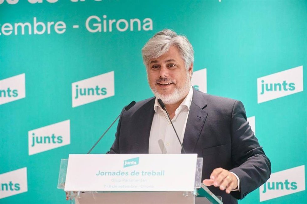 El presidente de Junts en el Parlament, Albert Batet
