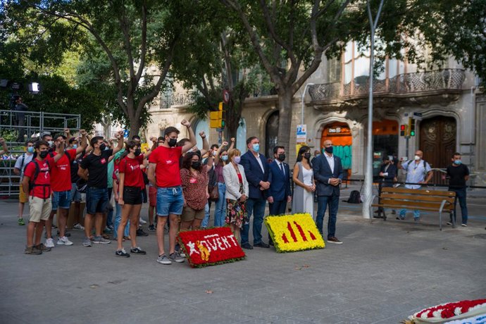 Archivo - El president de la Generalitat, Pere Aragons; el líder d'ERC, Oriol Junqueras; la secretria general adjunta i portaveu del partit, Marta Vilalta; l'expresidenta del Parlament Carme Forcadell i l'exconseller Raül Romeva en un acte de la Diada