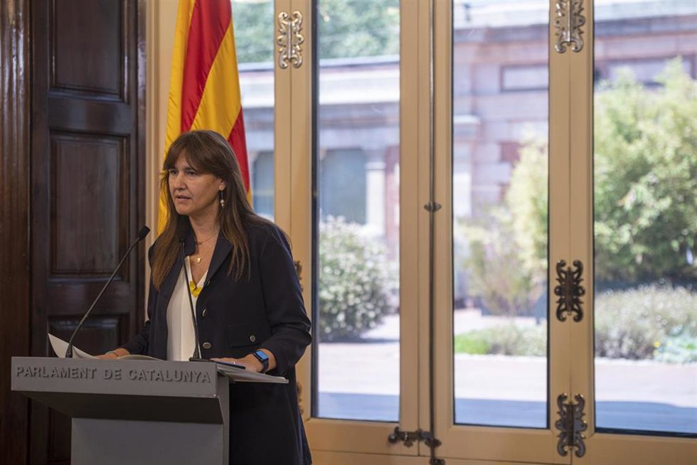 Archivo - La presidenta del Parlament, Laura Borrs, comparece tras la decisión de la mesa del Parlament de suspender su cargo, a 28 de julio de 2022, en Barcelona, Cataluña (España).  La Mesa del Parlament ha aprobado suspender a la presidenta de la Cá