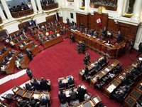 Perú.- El Congreso de Perú suspende por 120 días a un diputado acusado de violación