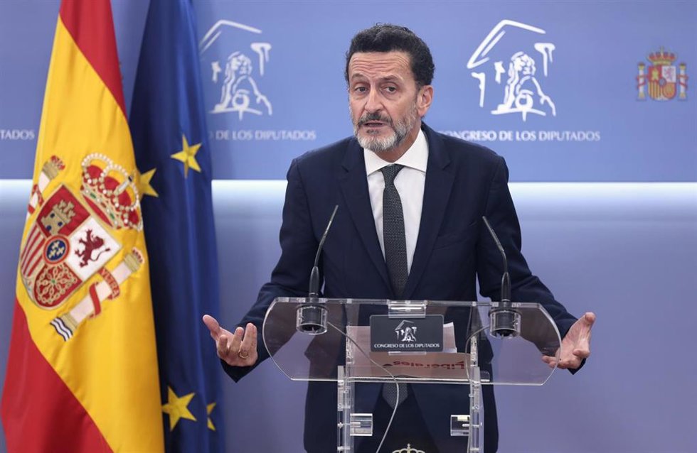 El vicesecretario general de Ciudadanos, Edmundo Bal, interviene en una rueda de prensa previa a una Junta de Portavoces en el Congreso de los Diputados, a 8 de septiembre de 2022, en Madrid (España).