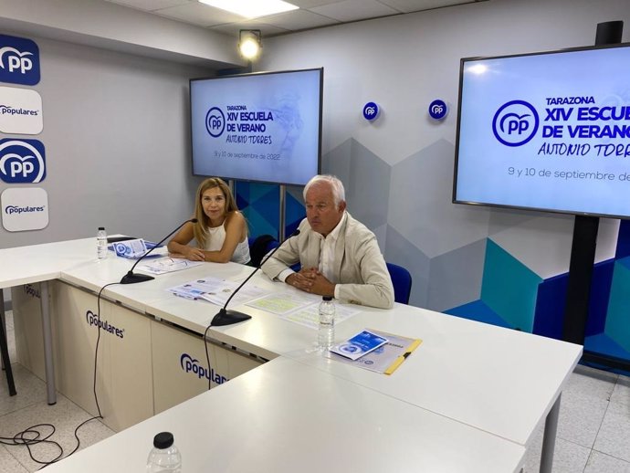 Eloy Suárez y Ana Alós (PP).