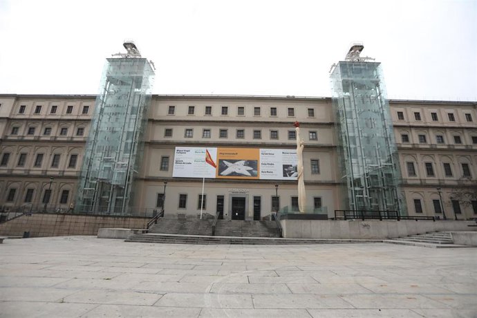 Archivo - Fachada del Museo Reina Sofía