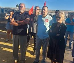 La secretaria general de UGT-A, Carmen Castilla,  en el acto de reconocimiento a las víctimas de la fosa de Pico Reja del cementario San Fernando de Sevilla