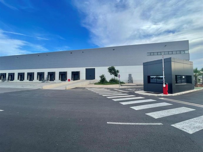 El gigante de cosmética y droguería Rossmann fija en Valencia su plataforma logística