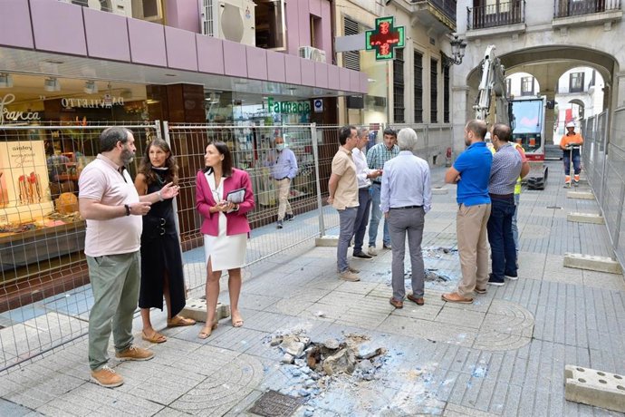 Inicio de las obras de renovación de la calle San Francisco de Santander