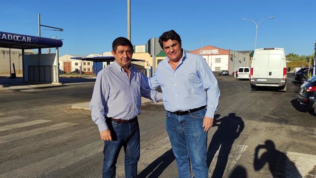 Reyes y Lozano visitan el polígono industrial.