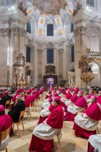 Más de 300 nuevos obispos se forman en el Vaticano en gestión de abusos sexuales