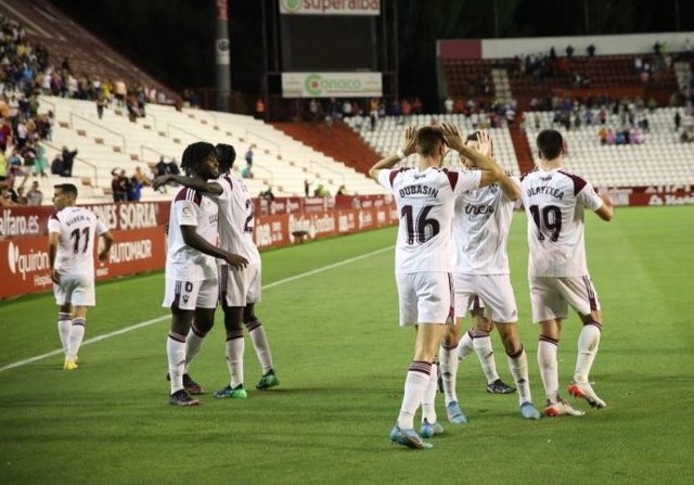 Los jugadores del Albacete celebran un gol en LaLiga SmartBank 2022-2023