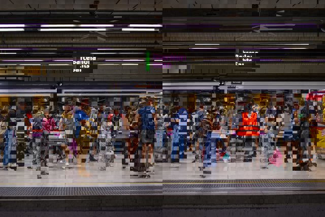 La estación de Sants este viernes tras la paralización del servicio.