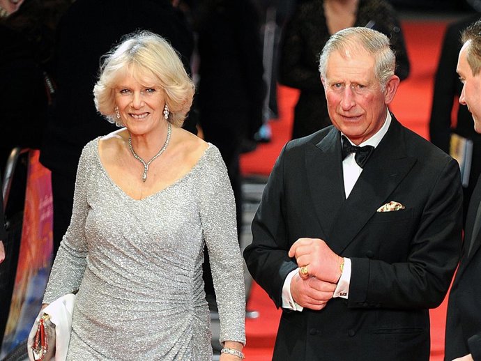 CAMILLA PARKER BOWLES Y CARLOS DE INGLATERRA