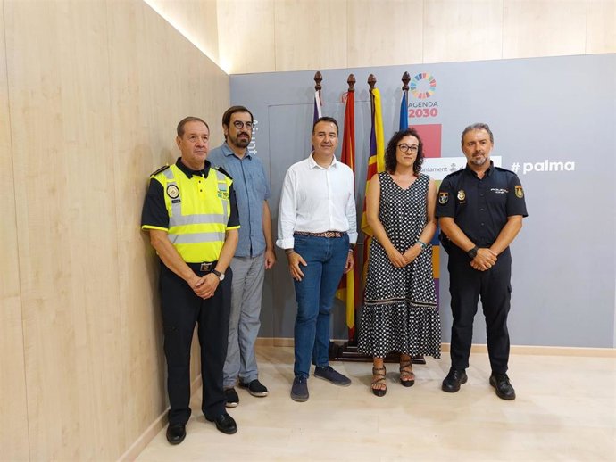 Presentación del dispositivo especial por la 'vuelta al cole' en Palma.