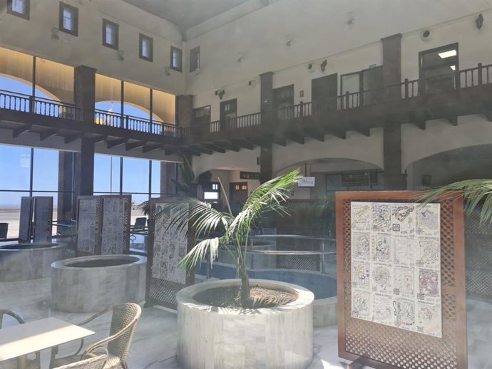 El Aeropuerto de La Gomera inaugura la exposición 'Estado de Alarma'