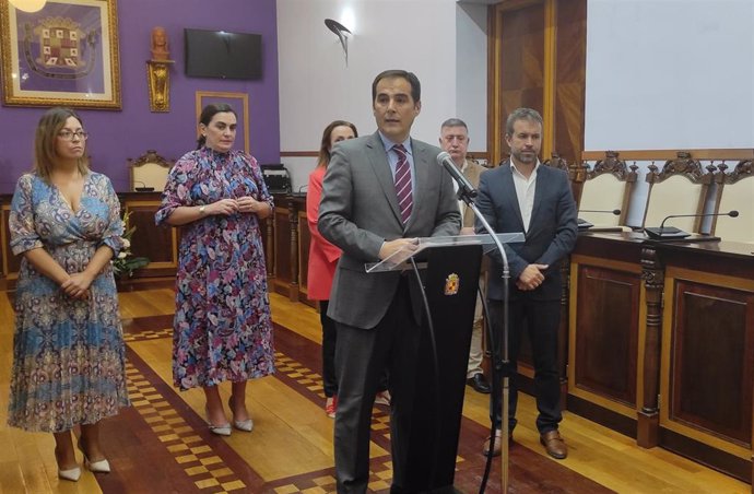 Nieto comparece en el Ayuntamiento de Jaén.