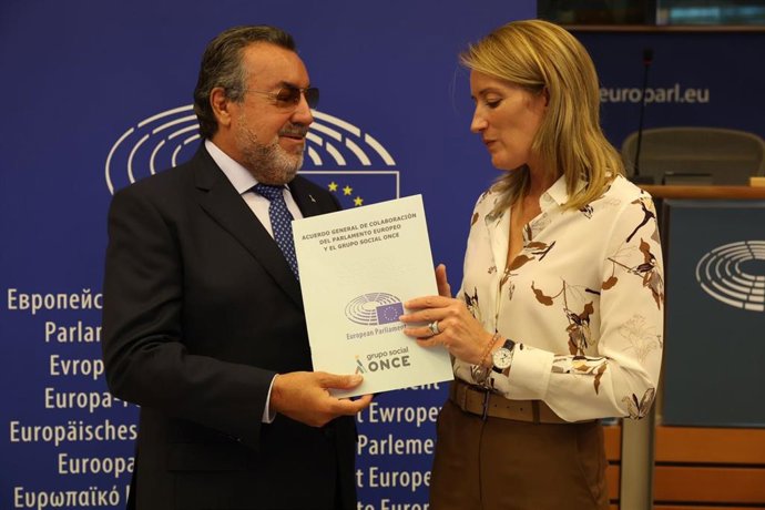 Firma del acuerdo de colaboración del Parlamento Europeo y el Grupo Social ONCE